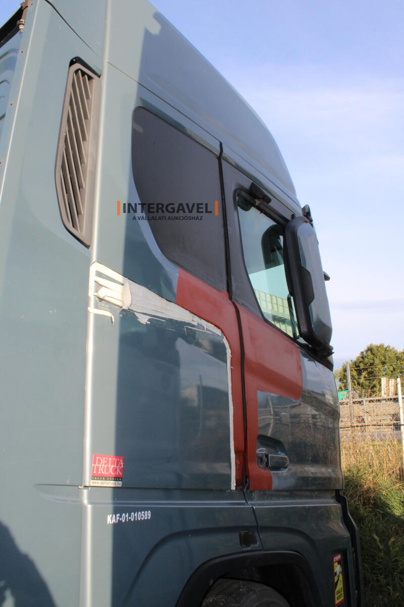 Ford F-Max nyergesvontató 13