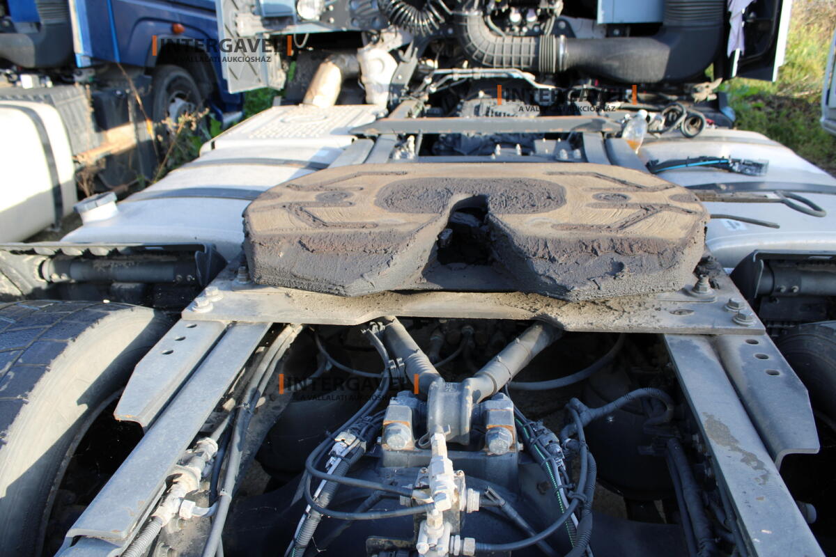 Ford F-Max nyergesvontató 17