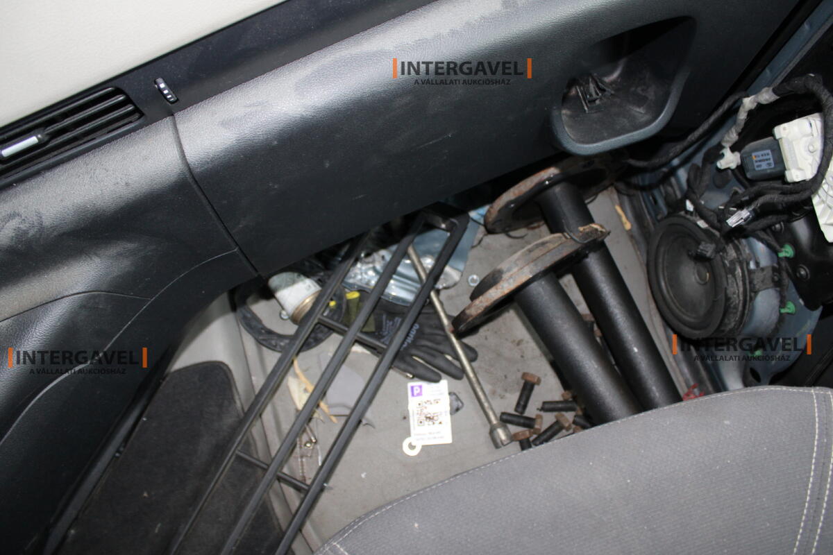 Ford F-Max nyergesvontató 35