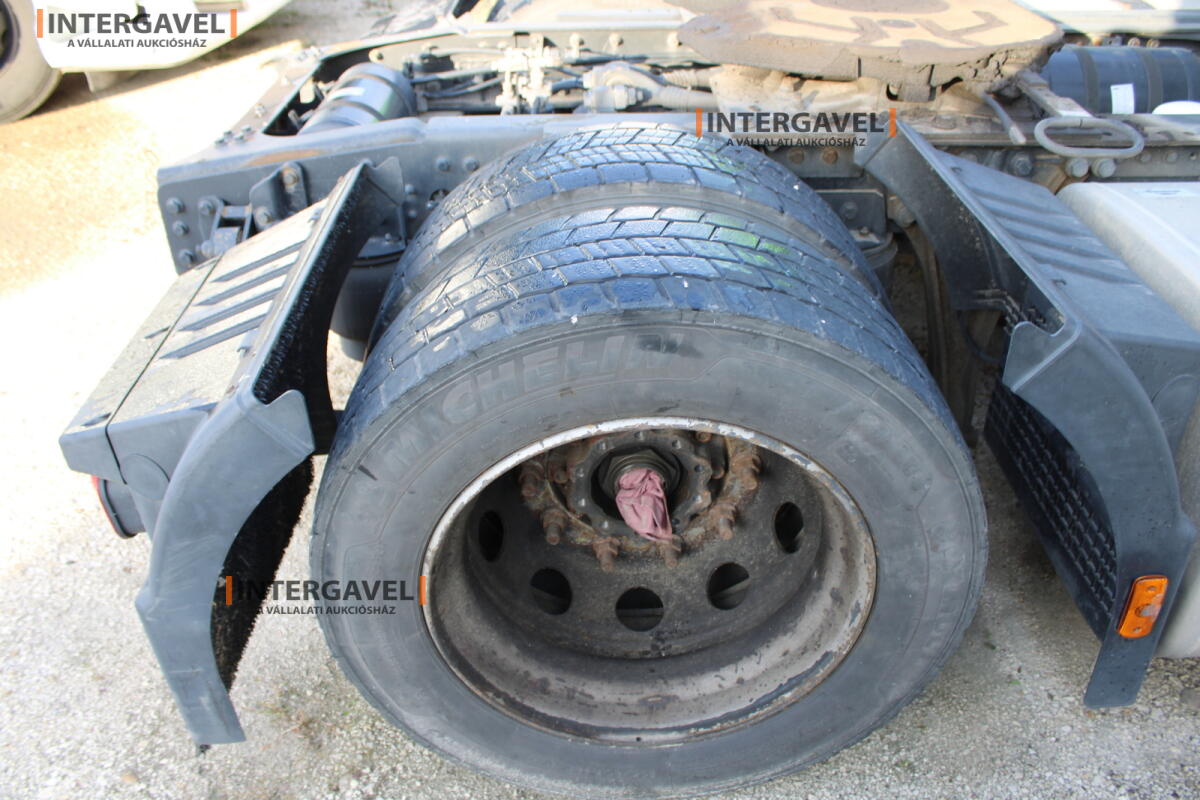 Ford F-Max nyergesvontató 44