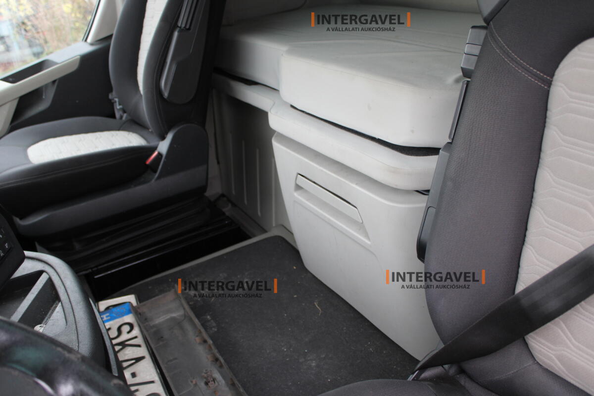 Ford F-Max nyergesvontató 24