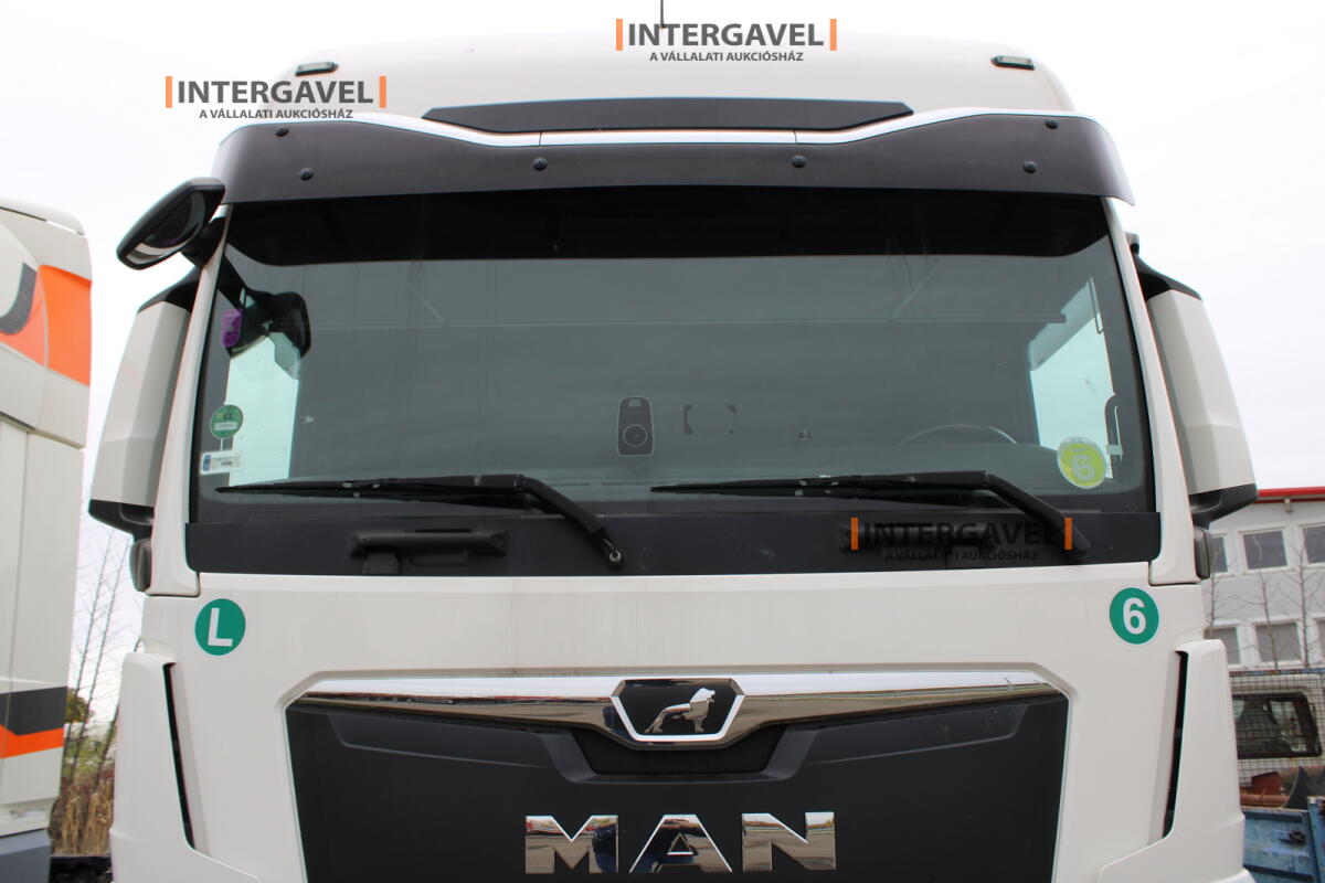 MAN TGX 18.510 nyergesvontató 24