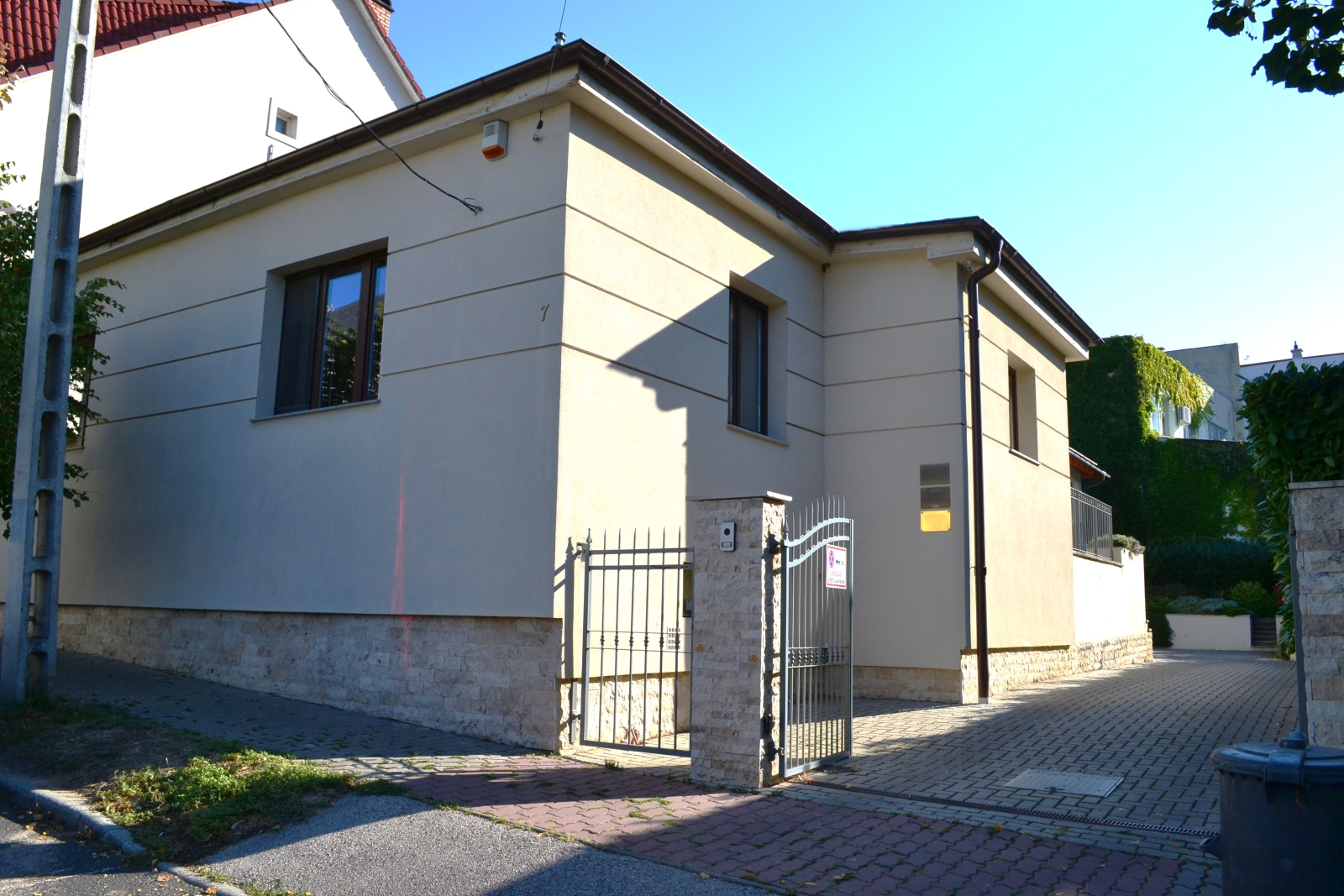 Budaörsi iroda eladó