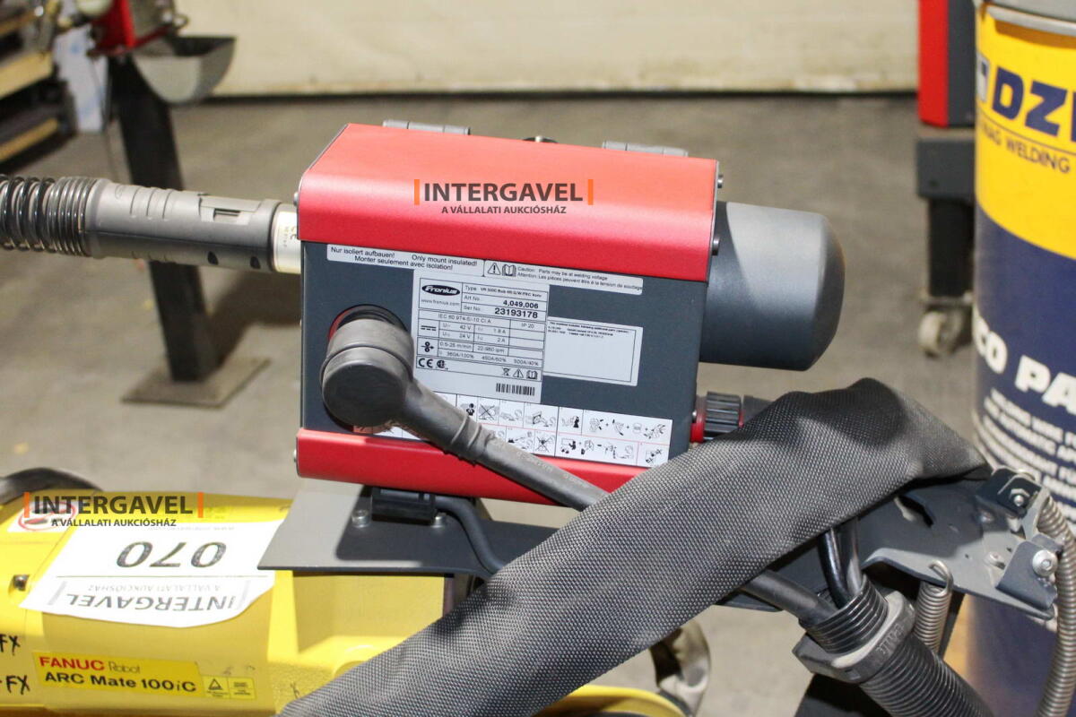 Hegesztő robot - Fanuc, ARC Mate 100iC; Fronius, TransSteel 3500 Rob 32