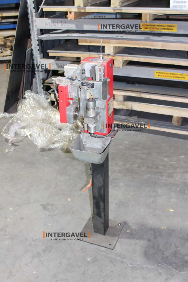 Hegesztő robot - Fanuc, ARC Mate 100iC; Fronius, TransSteel 3500 Rob 36