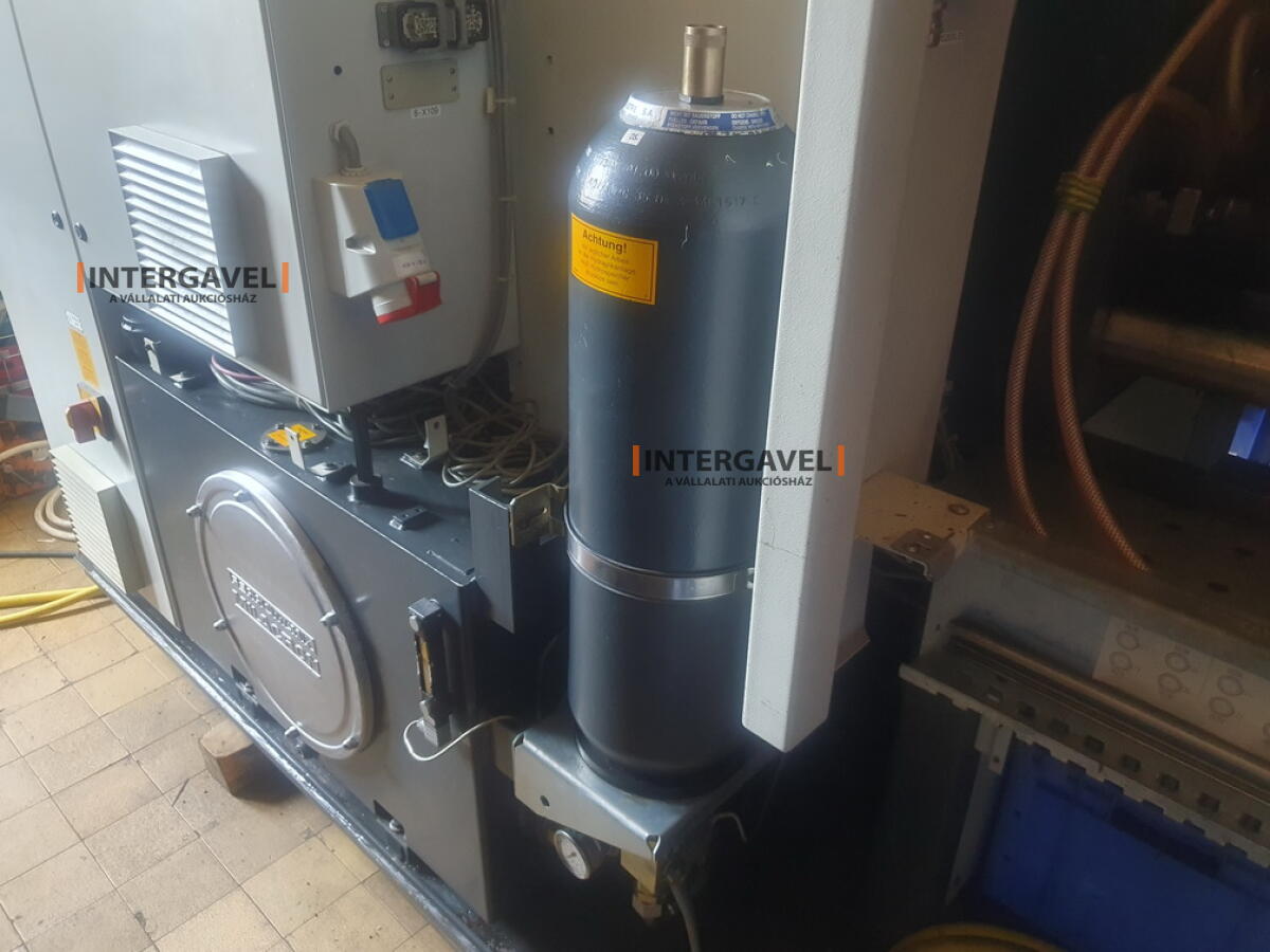 Ferromatik Milacron K-Tec 110 S (2000) fröccsöntő gép 10