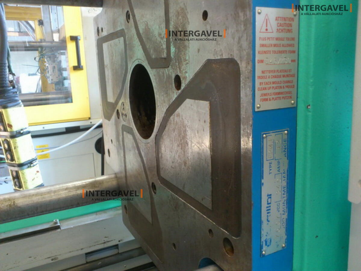 Mágnesasztal-pár 245x230 cm hasznos felületű 2