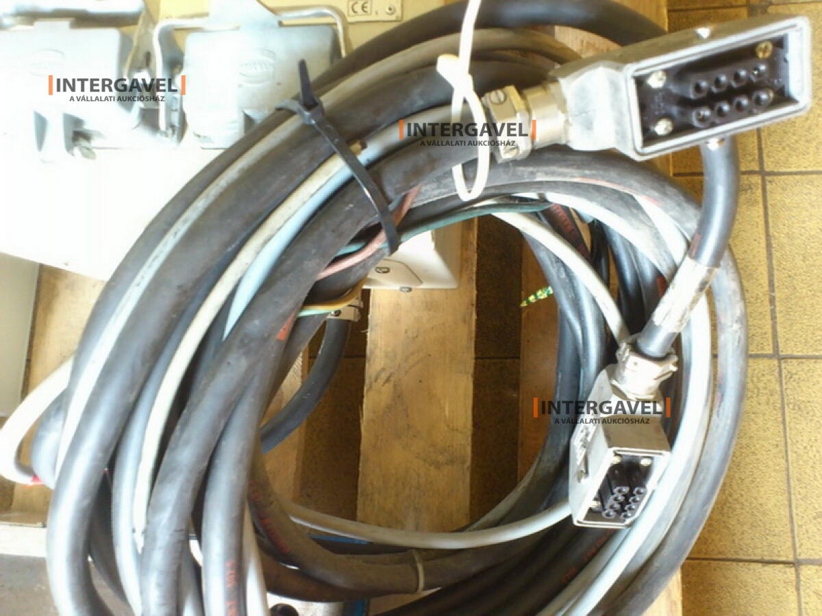 Mágnesasztal-pár 245x230 cm hasznos felületű 6