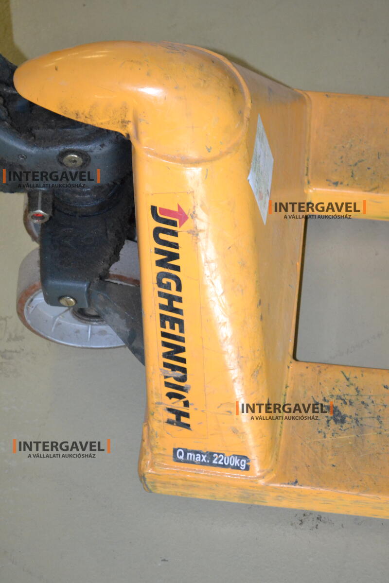 Kézi raklapemelő 2