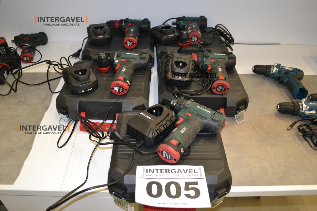 Akkumulátoros csavarozók