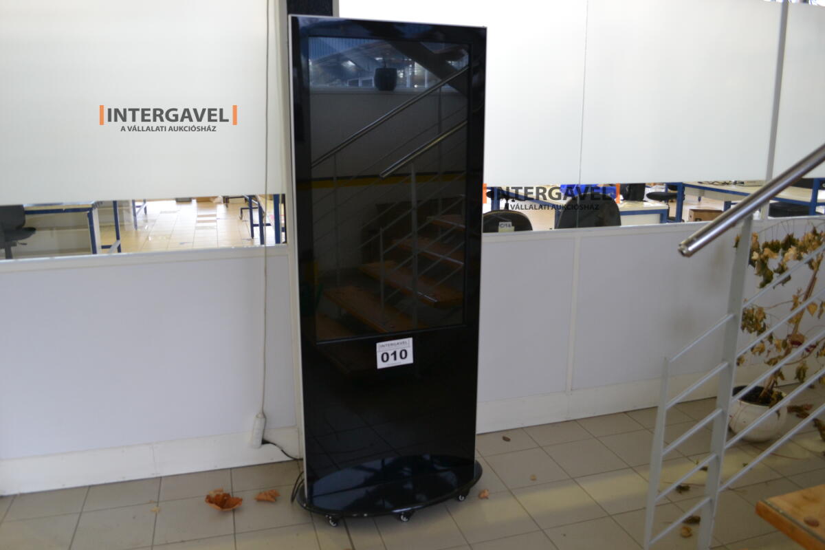 Digitális reklámtábla