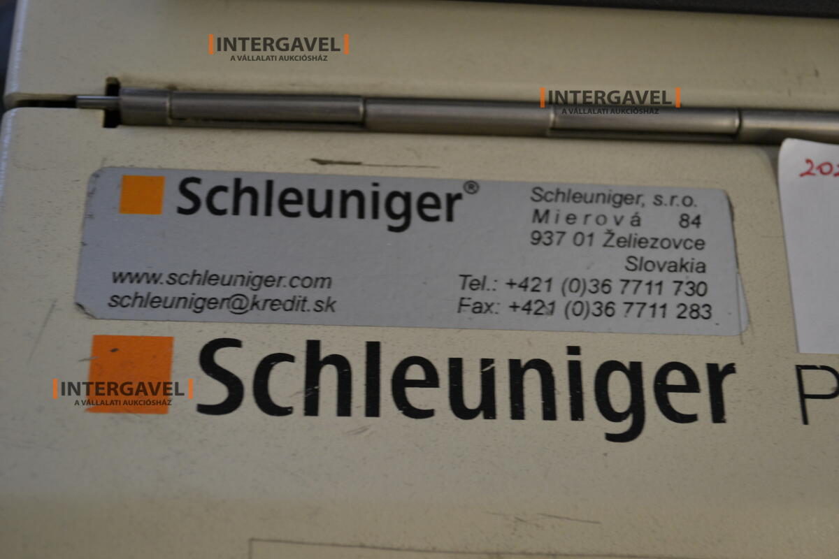 Automatikus vágó- és csupaszító gép 3