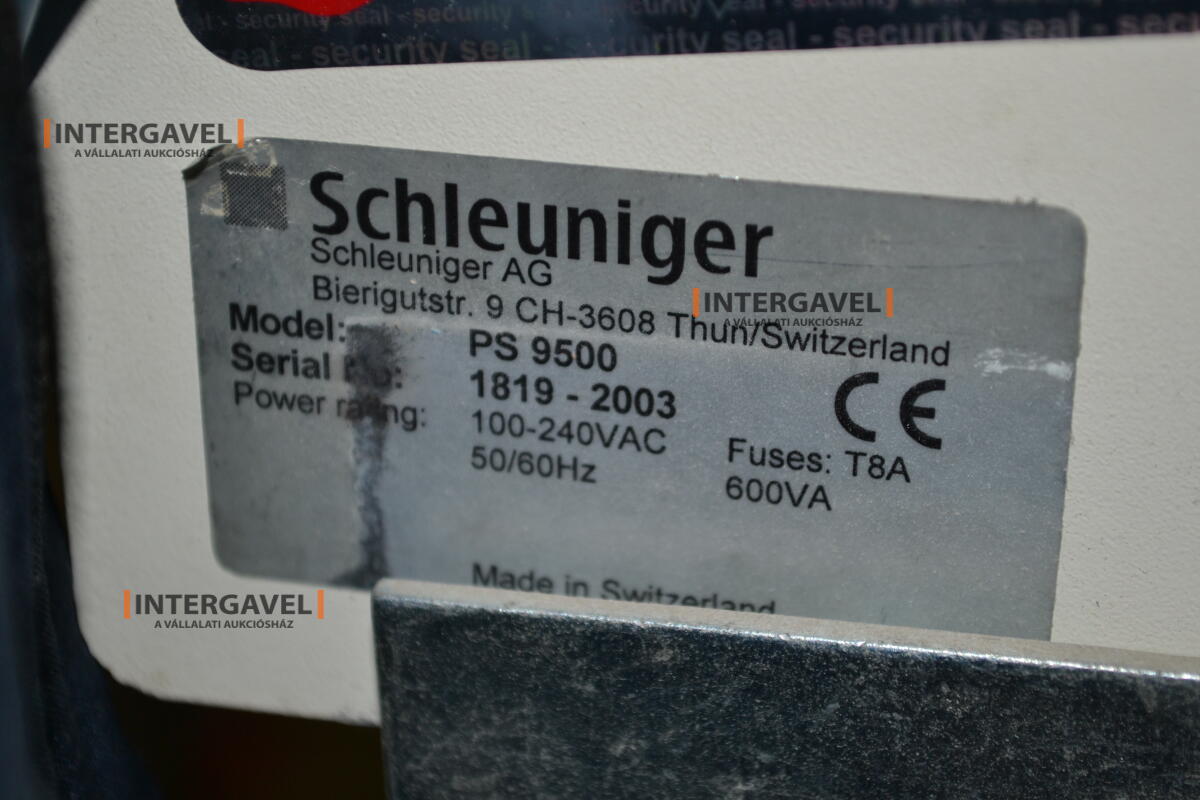 Automatikus vágó- és csupaszító gép 7