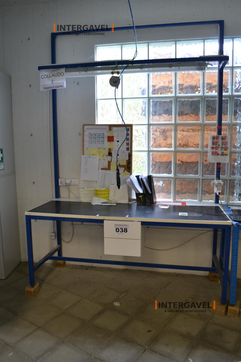 Munkaasztal csavarozóval 2