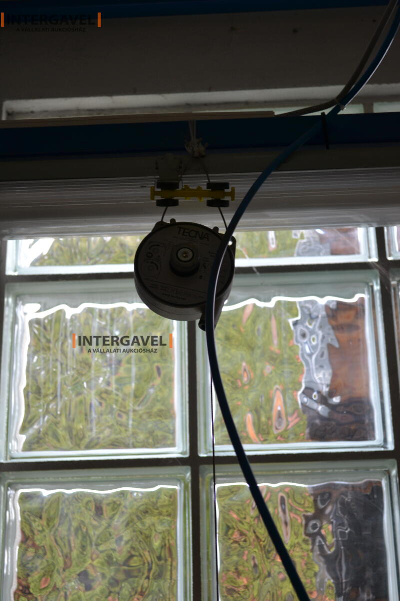 Munkaasztal csavarozóval 4