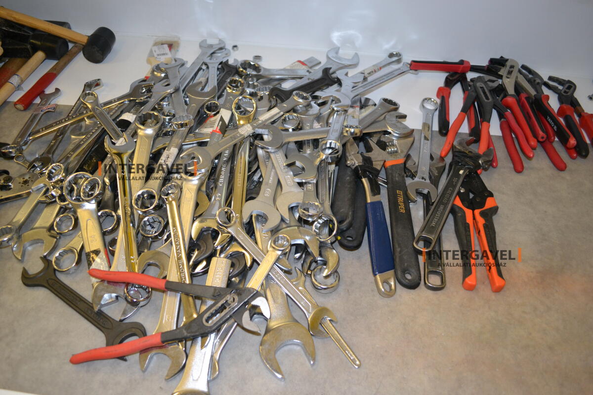 Vegyes kézi szerszámok 6