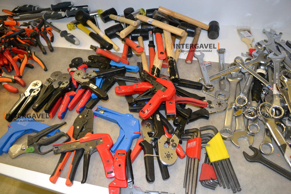 Vegyes kézi szerszámok 7