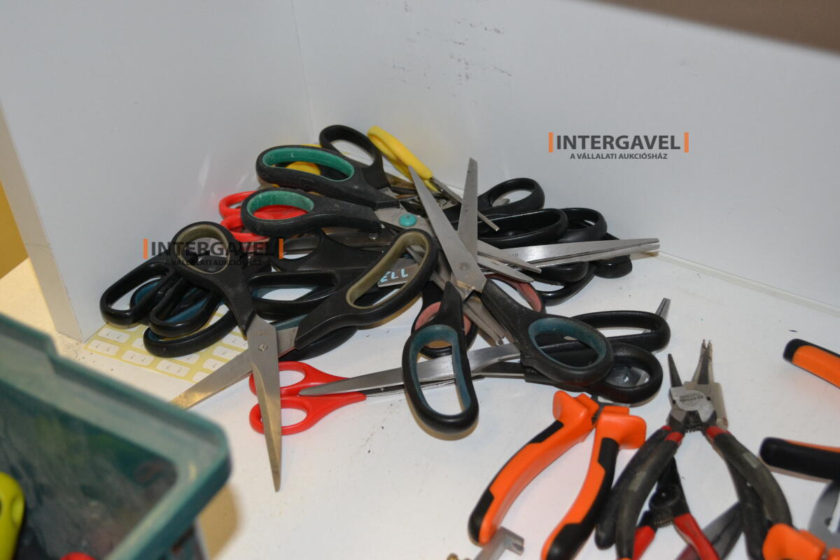 Vegyes kézi szerszámok 10