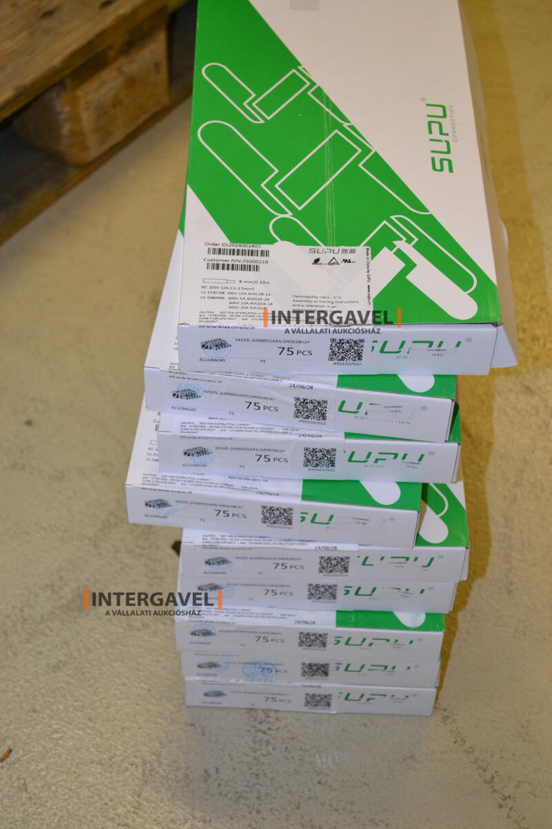 Vegyes csatlakozók, csatlakozótokok, elektronikai alkatrészek 18