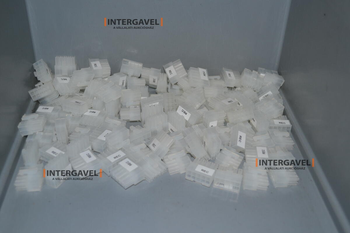 Vegyes csatlakozók, csatlakozótokok, elektronikai alkatrészek 50