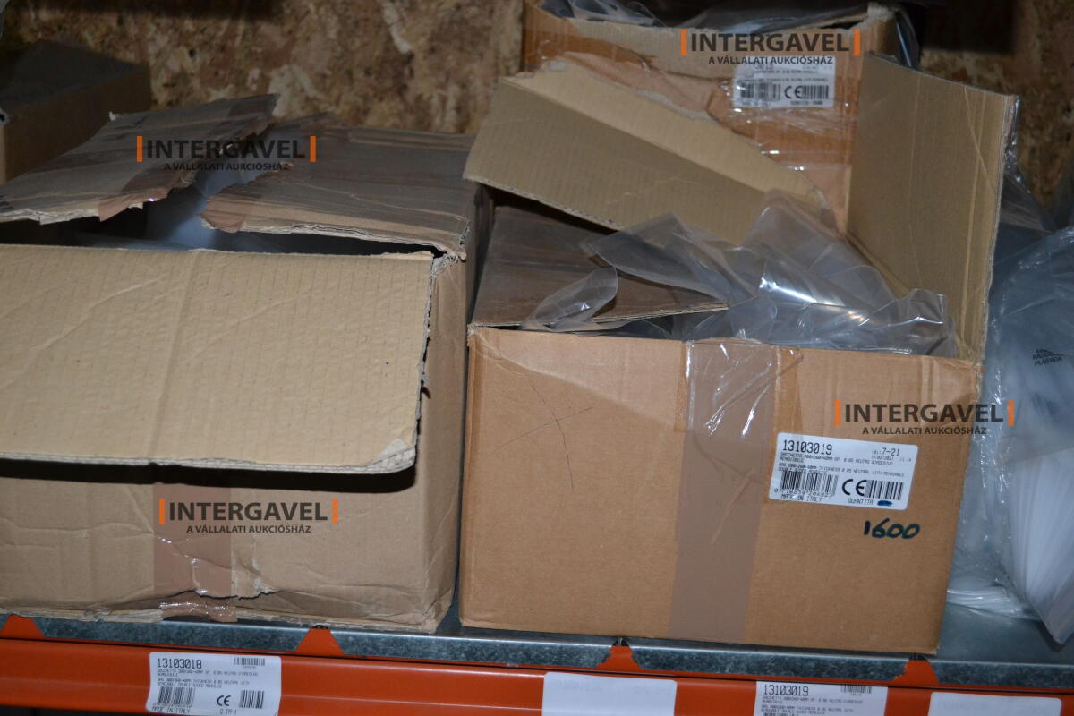 Csomagolóanyagok vegyesen 8