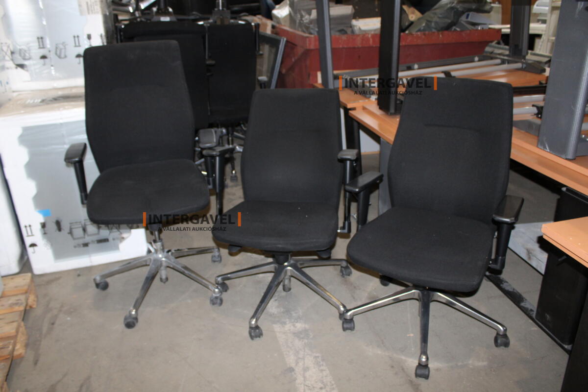 Irodai görgős szék (Fekete-Orlando) 1