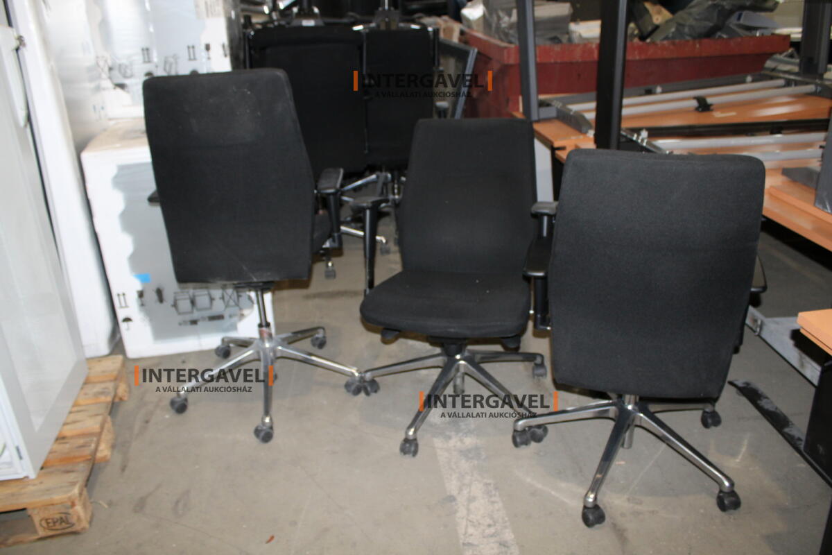 Irodai görgős szék (Fekete-Orlando) 7