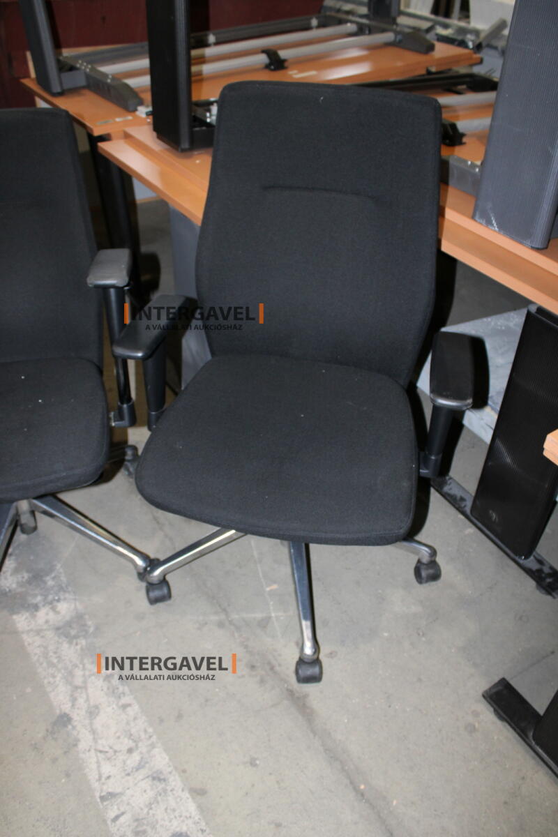 Irodai görgős szék (Fekete-Orlando) 4