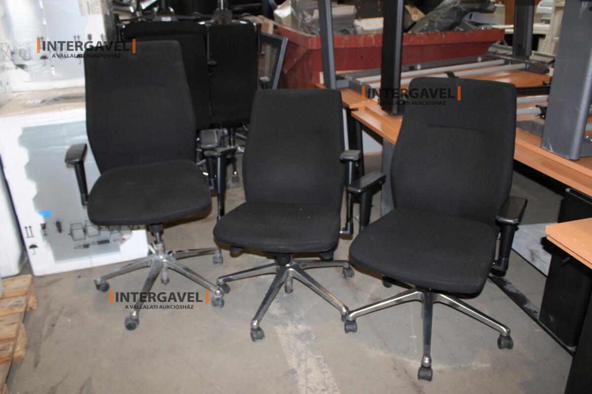 Irodai görgős szék (Fekete-Orlando) 1