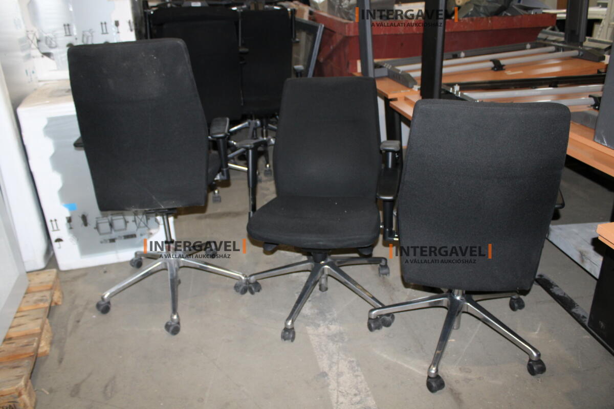 Irodai görgős szék (Fekete-Orlando) 6