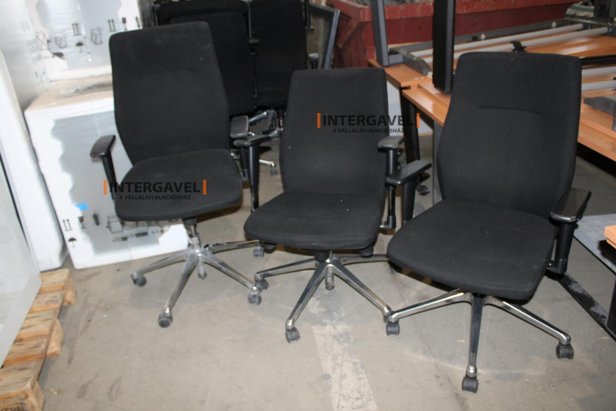 Irodai görgős szék (Fekete-Orlando) 5