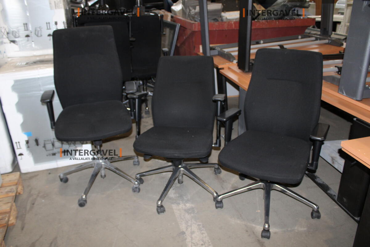 Irodai görgős szék (Fekete-Orlando) 1