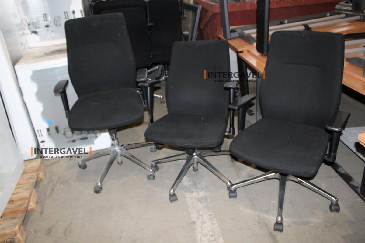 Irodai görgős szék (Fekete-Orlando) 5