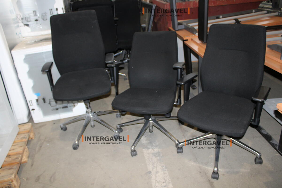 Irodai görgős szék (Fekete-Orlando) 5