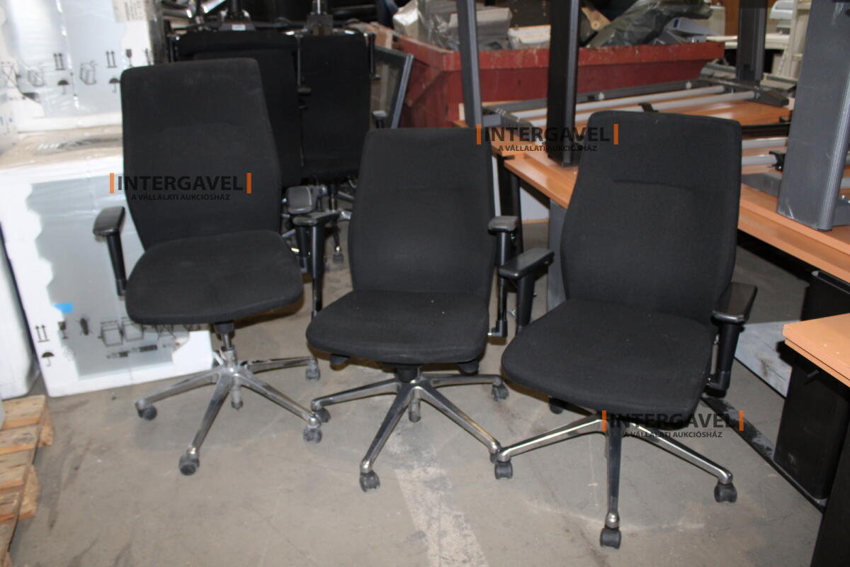 Irodai görgős szék (Fekete-Orlando) 1