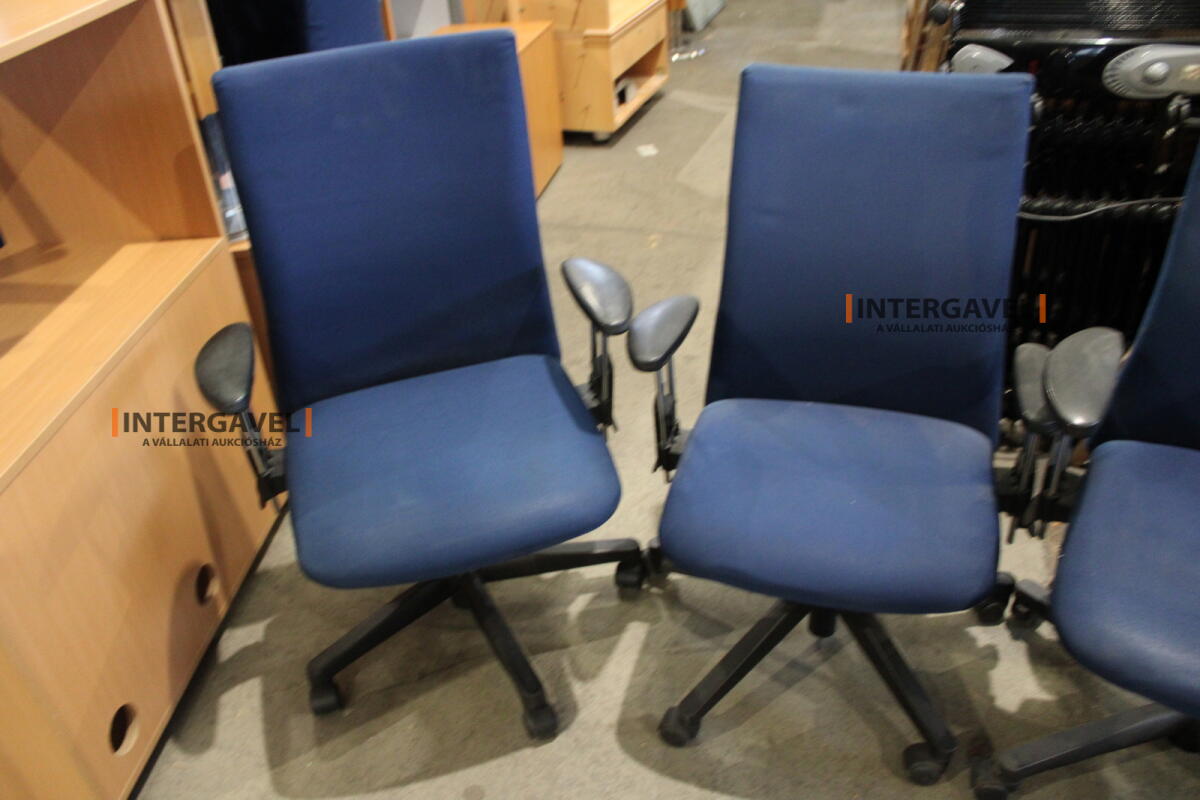 Irodai görgős szék (Comforto-kék) 3