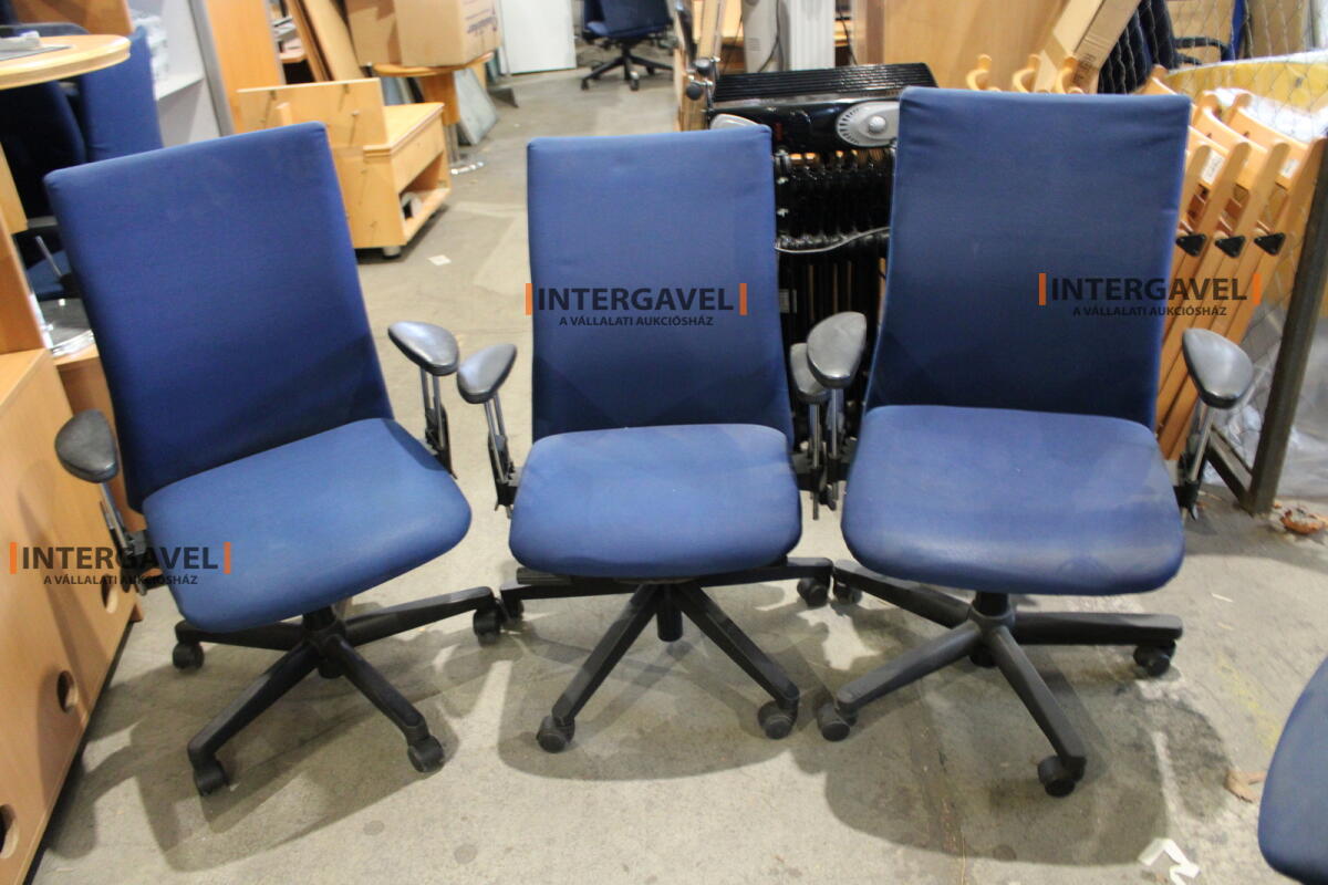 Irodai görgős szék (Comforto-kék) 4