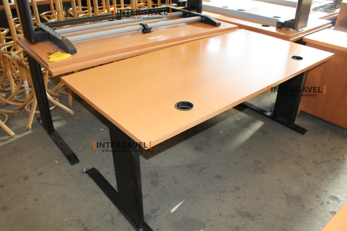 Íróasztal (BENE-1600mm) 1