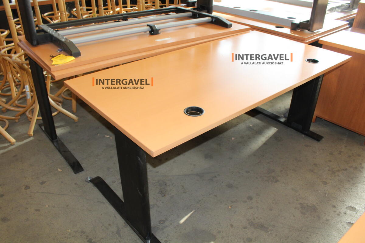 Íróasztal (BENE-1600mm) 1