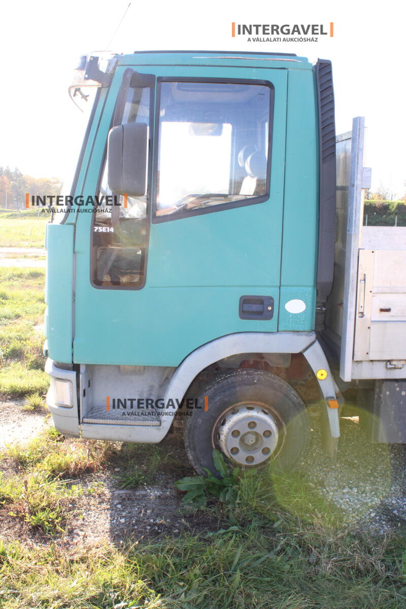 Teherautó - IVECO 7