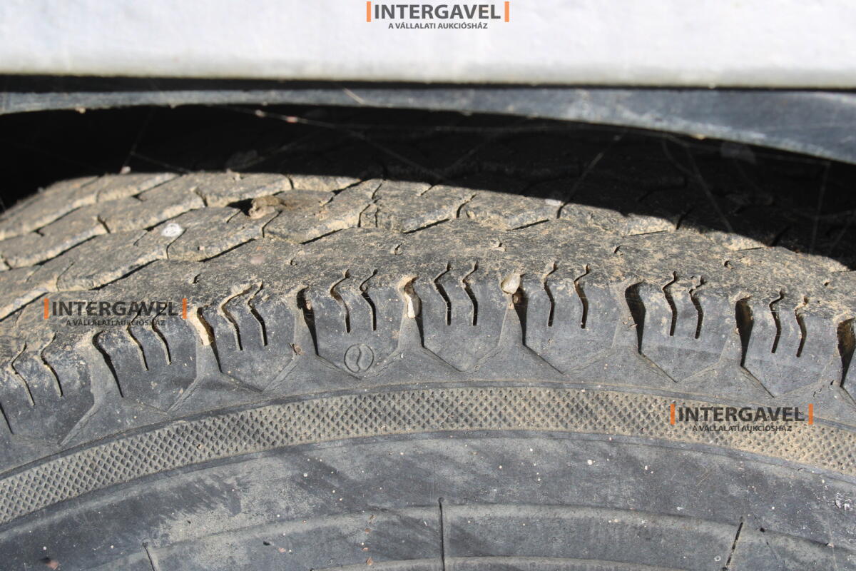 Teherautó - IVECO 22