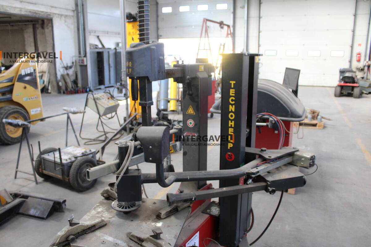 Gumiszerelő állvány 5