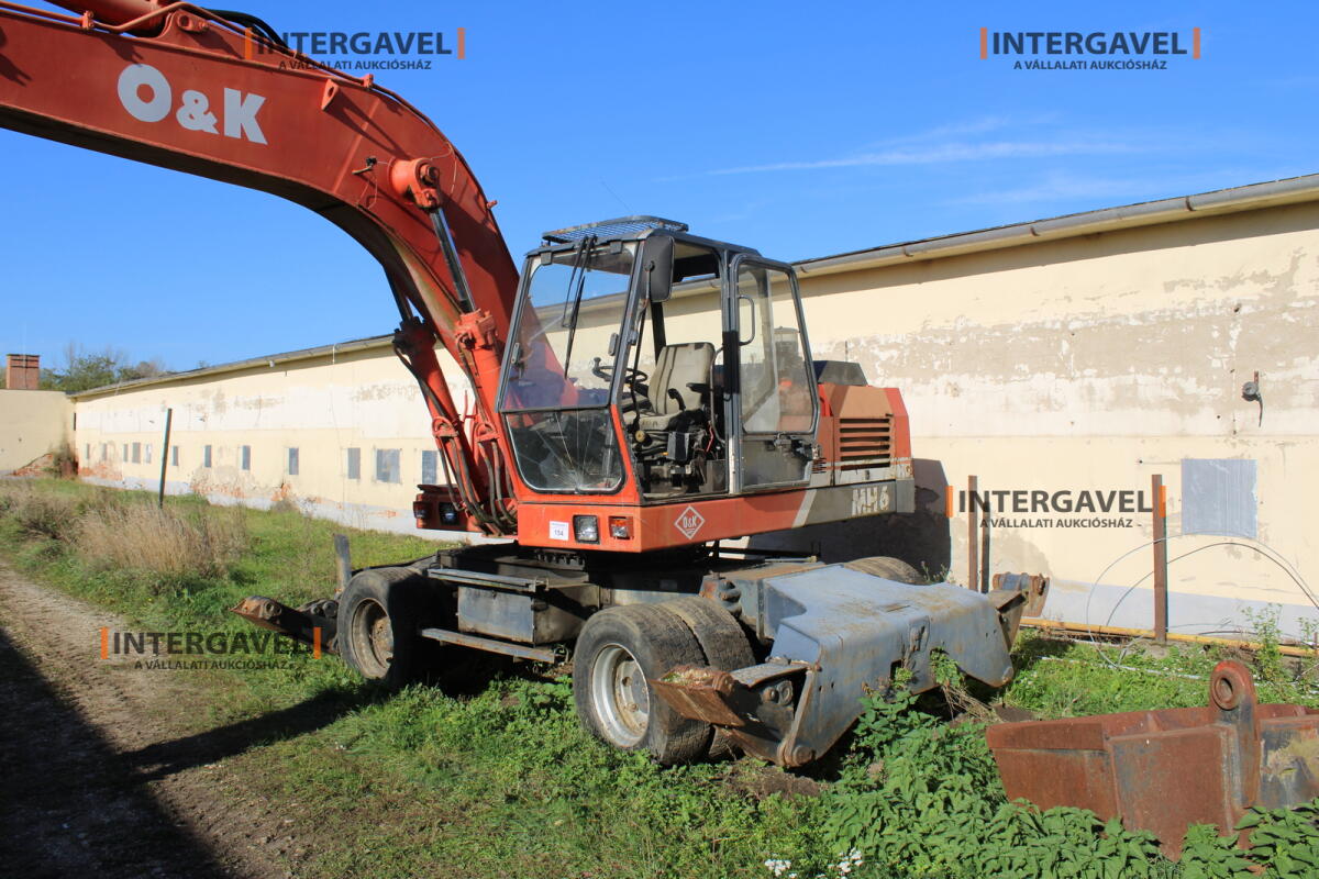 Gumikerekes forgó kotró - O&K 2