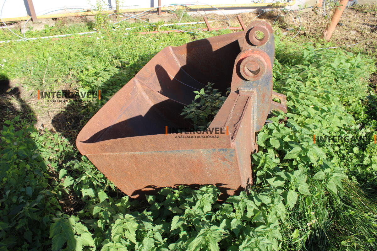 Gumikerekes forgó kotró - O&K 46