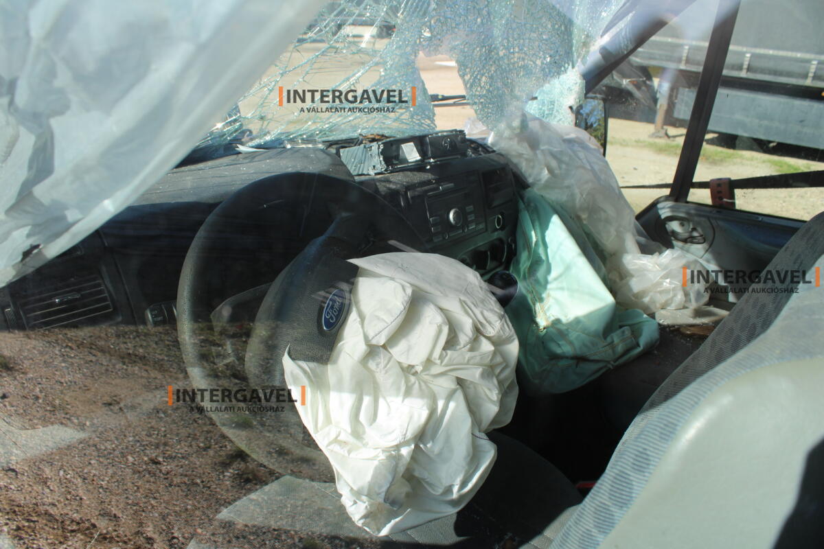 Kisteherautó - Ford 5