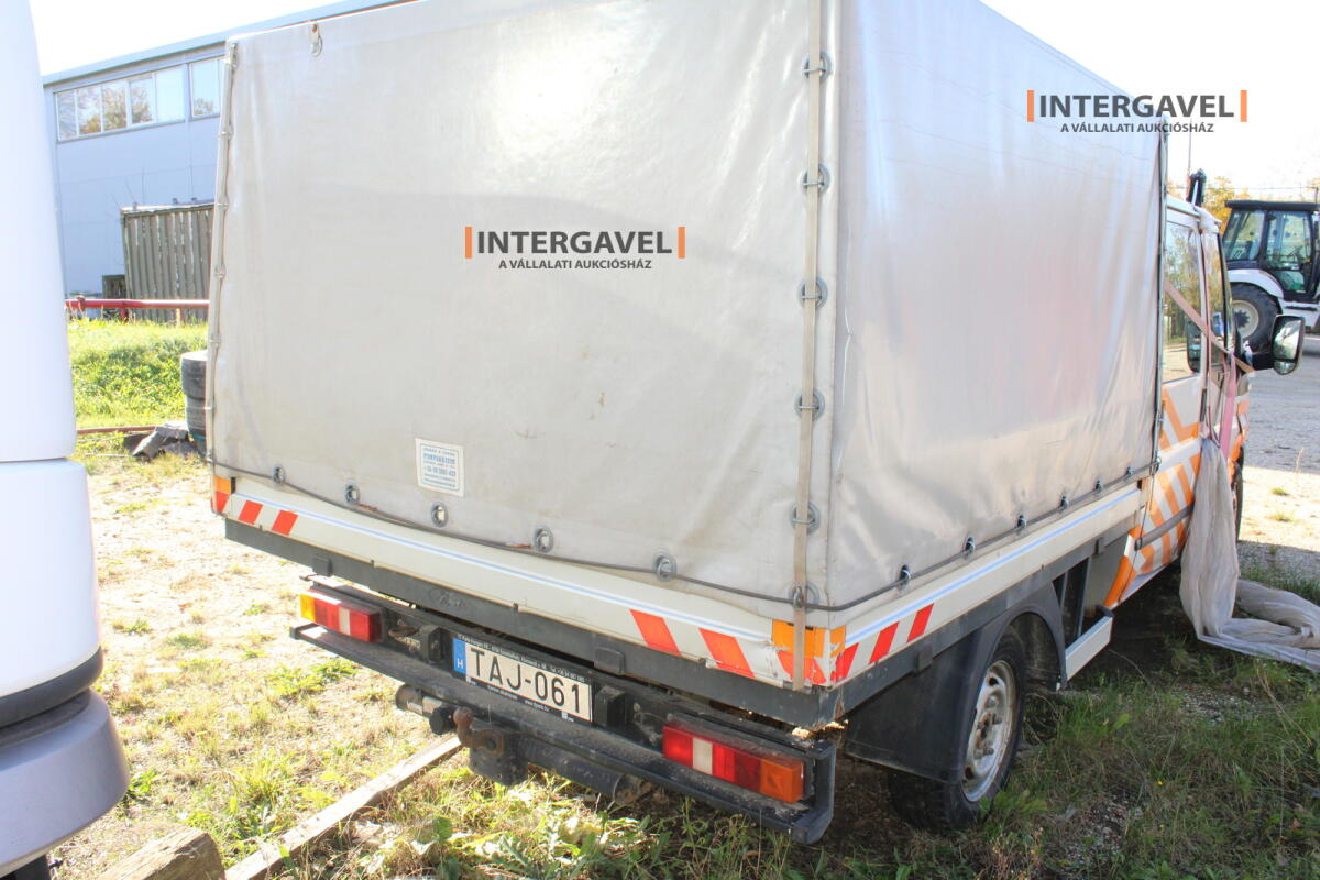 Kisteherautó - Ford 12