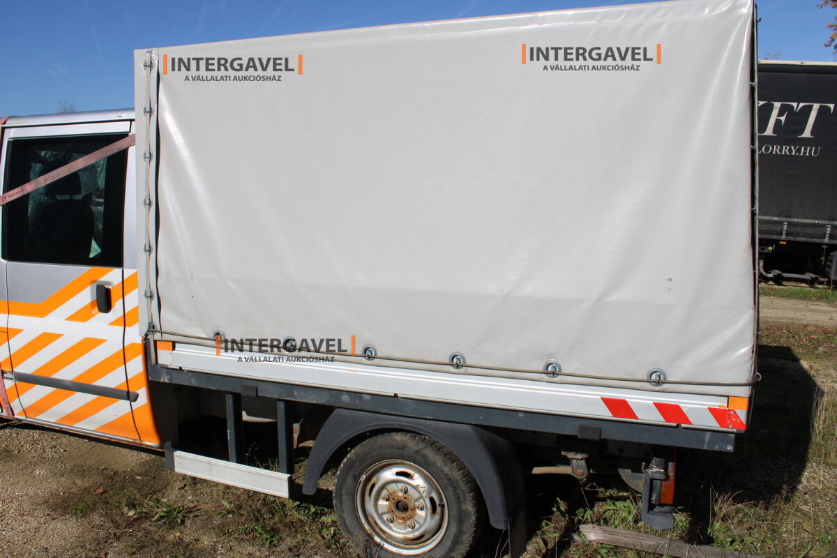 Kisteherautó - Ford 15