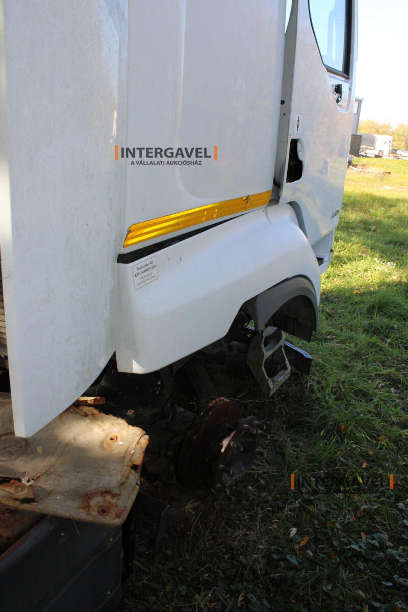 Nyerges vontató - Renault 15