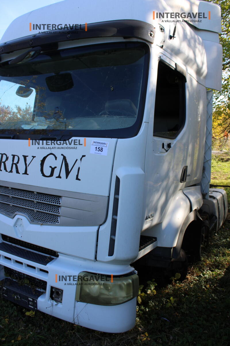 Nyerges vontató - Renault 10