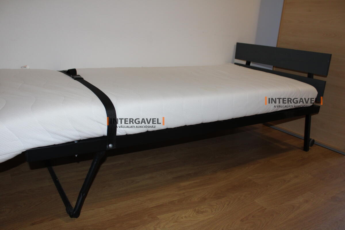 Tábori ágy 4